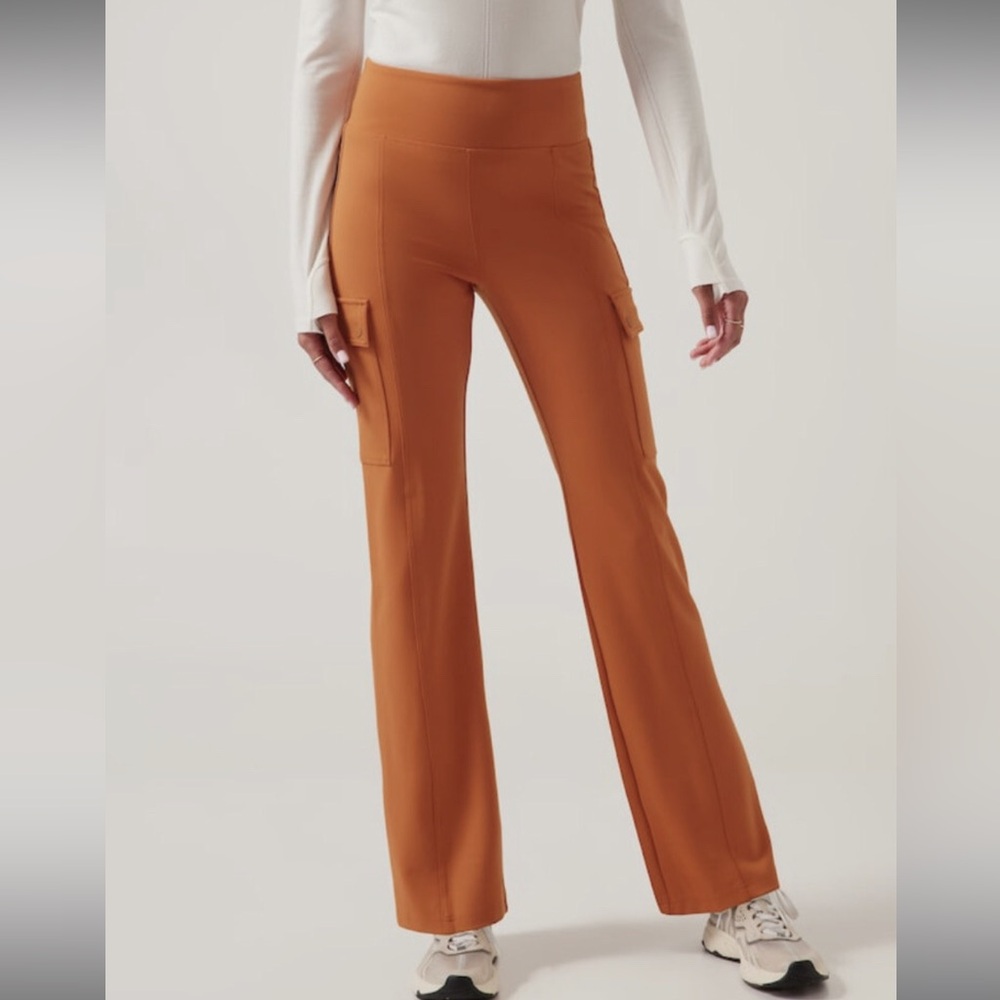 Athleta Delaney Straight Cargo Pants in Orange Sz XS Tall